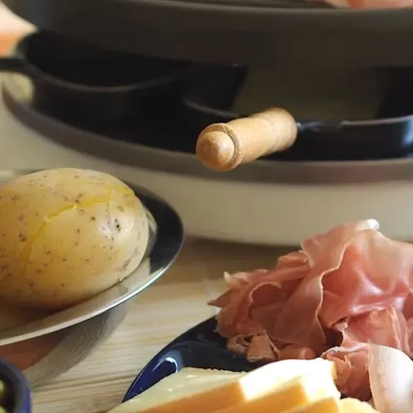 Livraison de box fondue et raclette